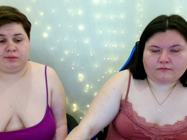 BeckyAndEllen's BongaCams show and profile