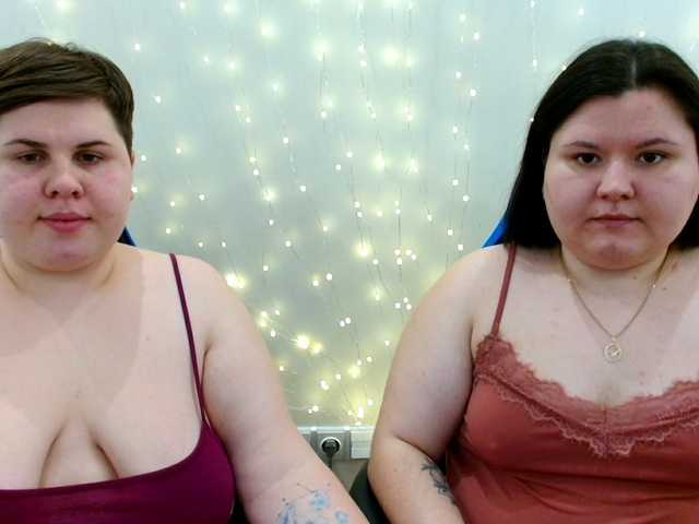 BeckyAndEllen's BongaCams show and profile