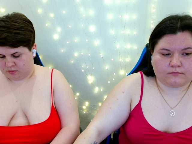 BeckyAndEllen's BongaCams show and profile