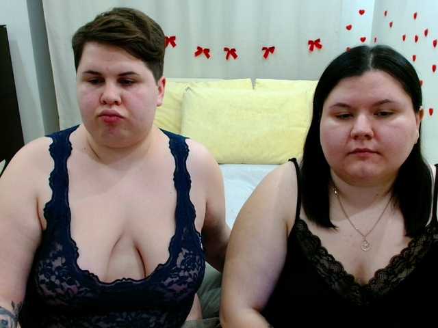 BeckyAndEllen's BongaCams show and profile
