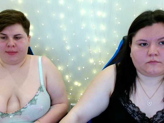 BeckyAndEllen's BongaCams show and profile