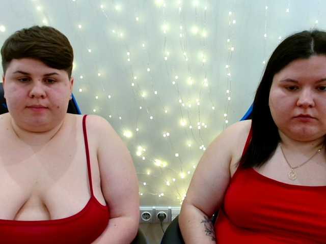 BeckyAndEllen's BongaCams show and profile