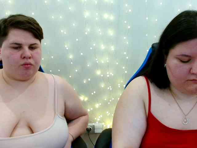 BeckyAndEllen webcam
