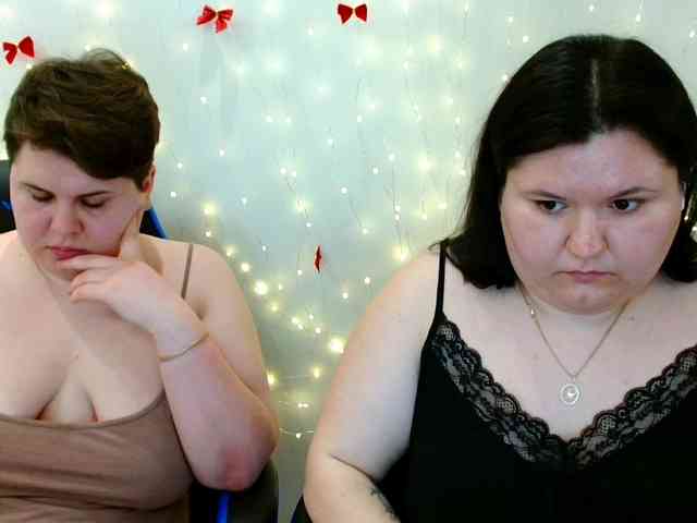 BeckyAndEllen webcam