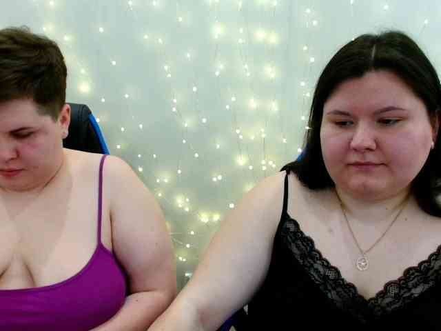 BeckyAndEllen webcam