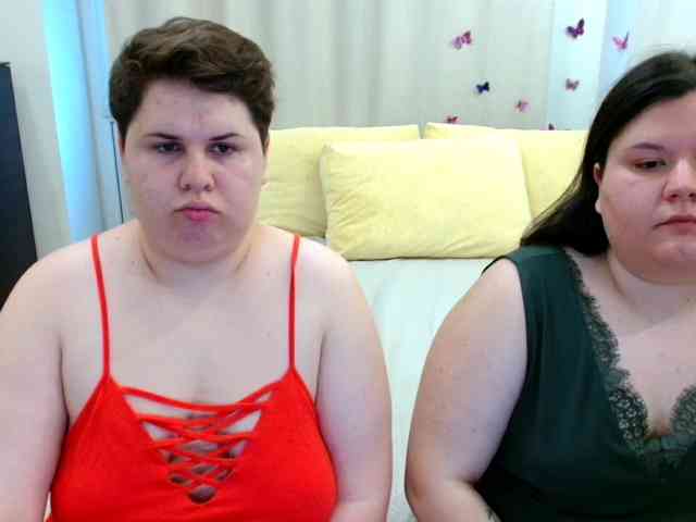 BeckyAndEllen webcam