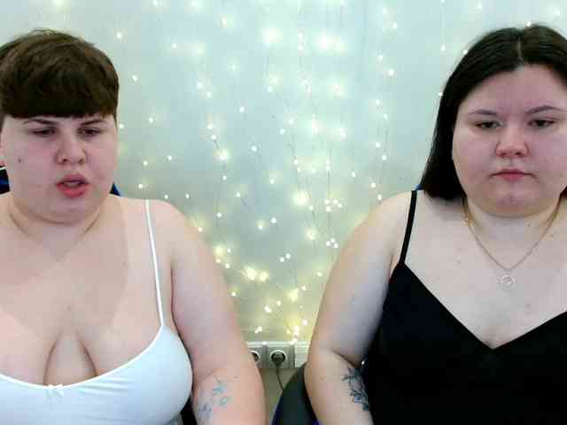 BeckyAndEllen webcam