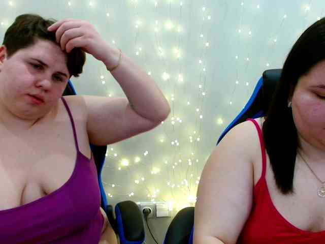 BeckyAndEllen webcam