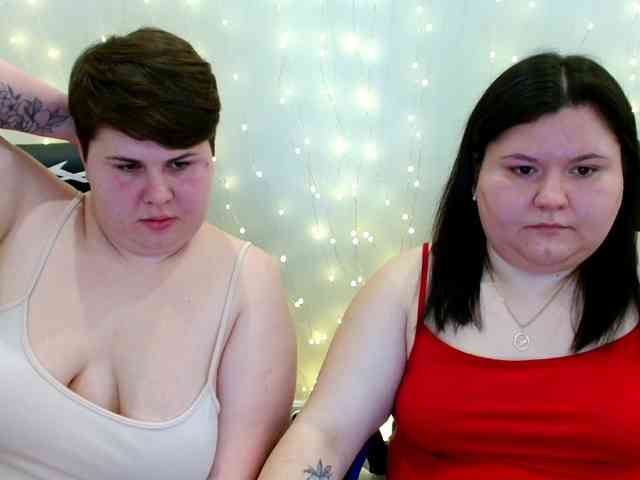 BeckyAndEllen webcam