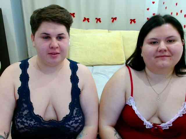 BeckyAndEllen webcam