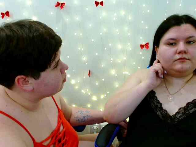 BeckyAndEllen webcam