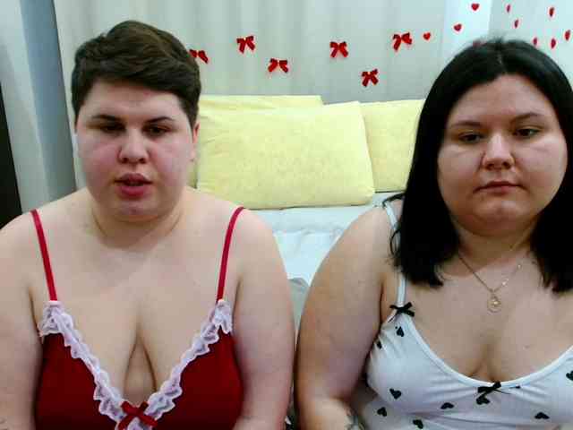 BeckyAndEllen webcam