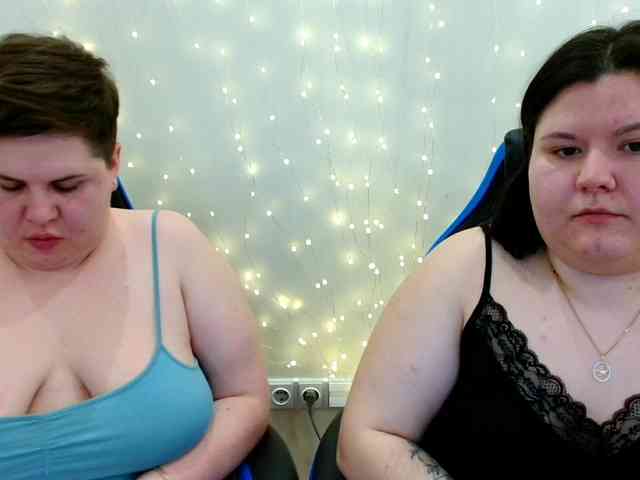 BeckyAndEllen webcam