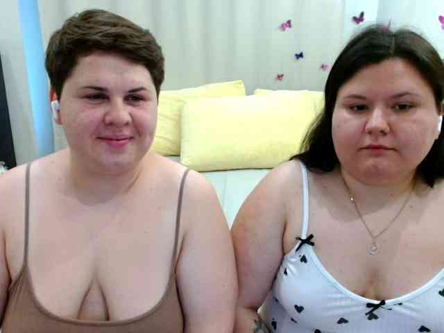 BeckyAndEllen webcam