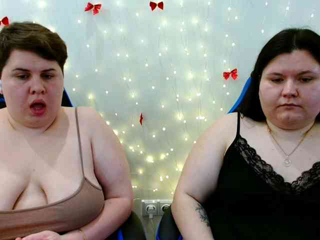 BeckyAndEllen webcam