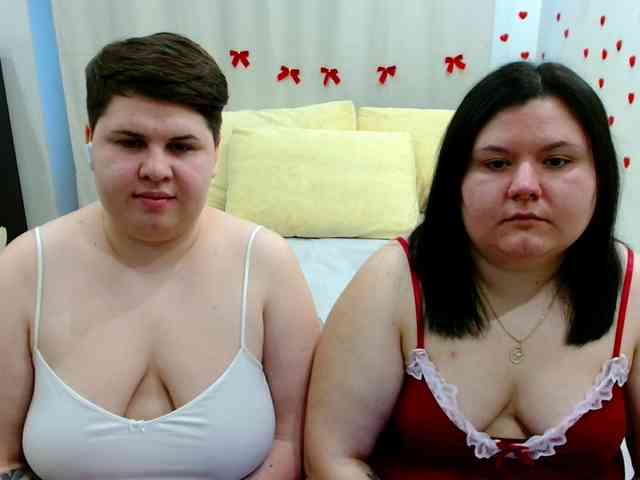 BeckyAndEllen webcam