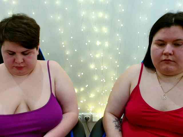 BeckyAndEllen webcam