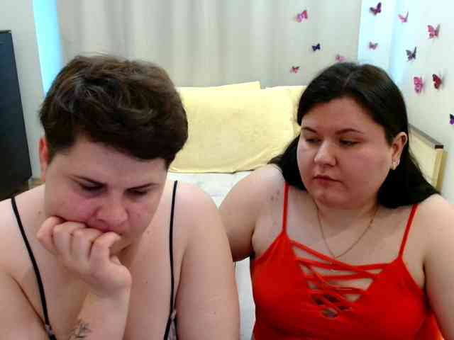 BeckyAndEllen webcam
