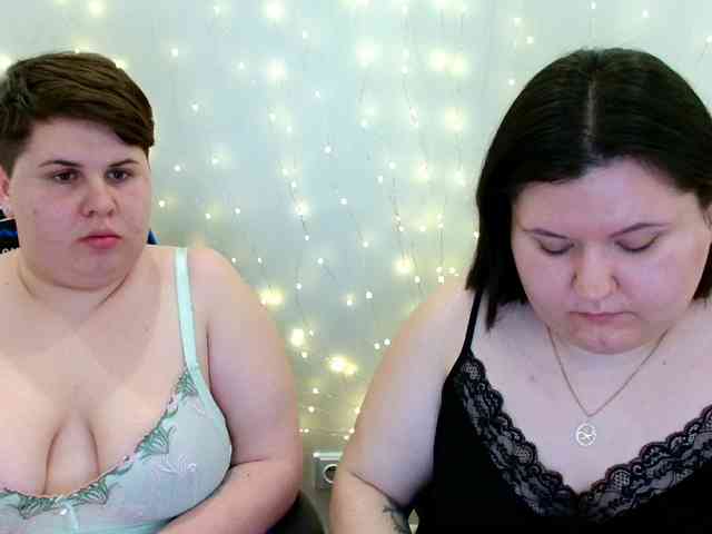 BeckyAndEllen webcam