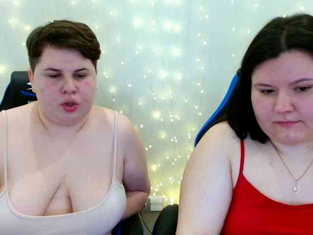 BeckyAndEllen webcam