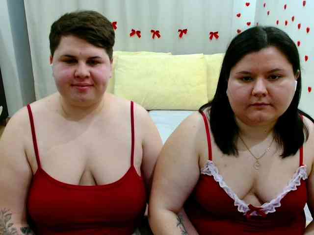 BeckyAndEllen webcam