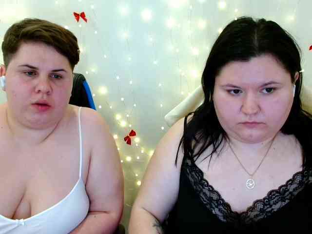 BeckyAndEllen webcam