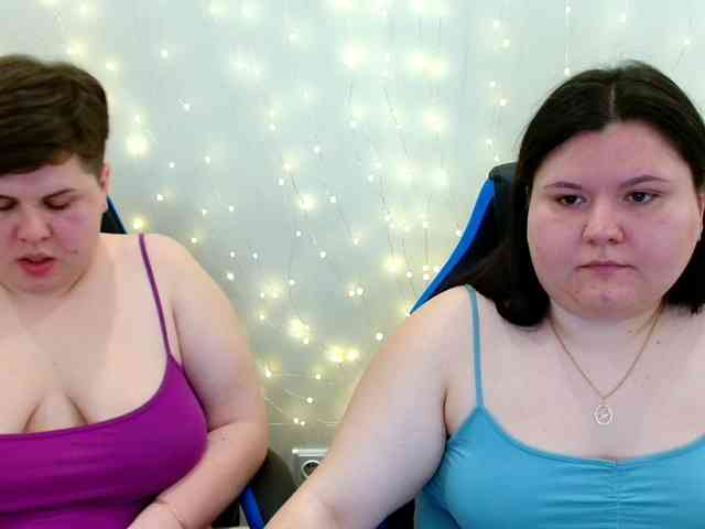 BeckyAndEllen webcam