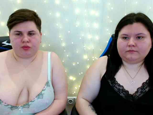 BeckyAndEllen webcam