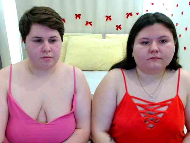 BeckyAndEllen webcam