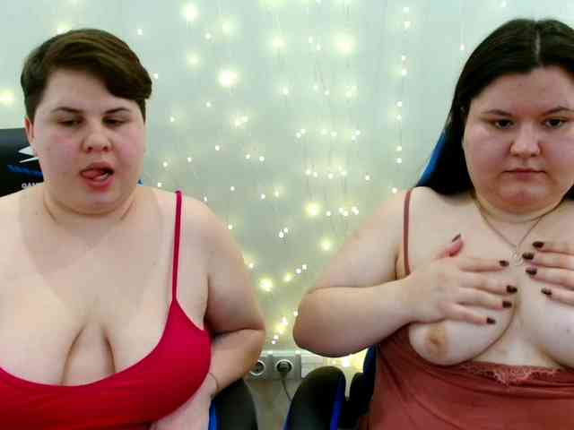 BeckyAndEllen webcam