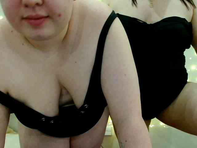 BeckyAndEllen webcam