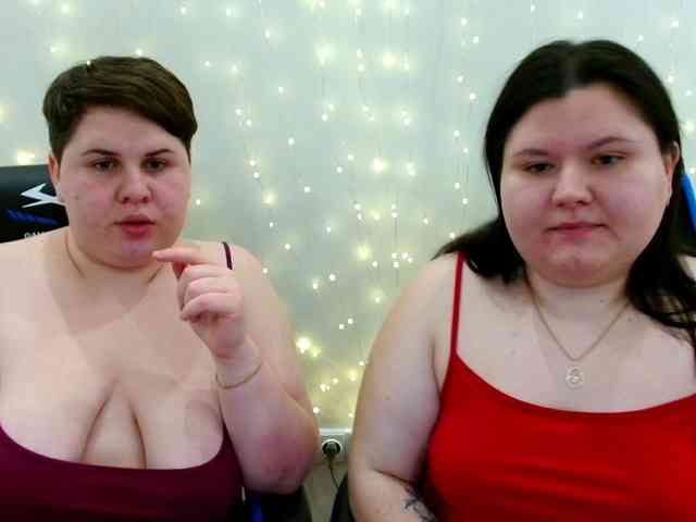 BeckyAndEllen webcam