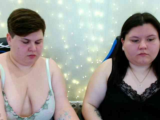 BeckyAndEllen webcam