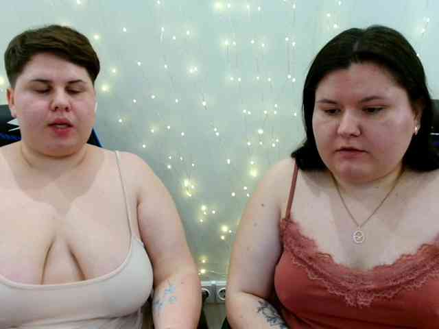 BeckyAndEllen webcam
