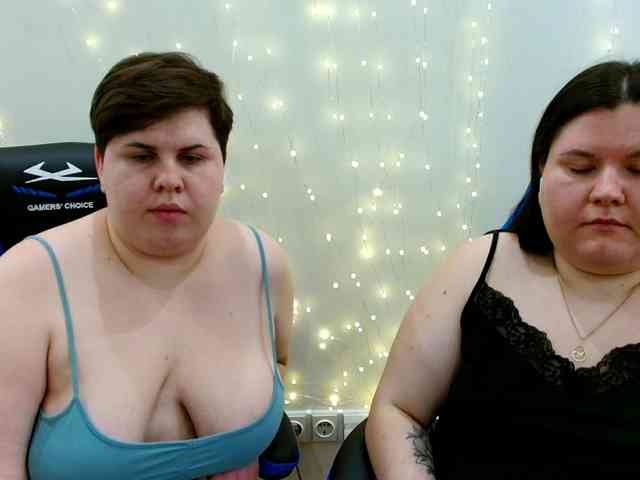 BeckyAndEllen webcam