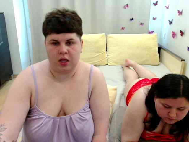 BeckyAndEllen webcam