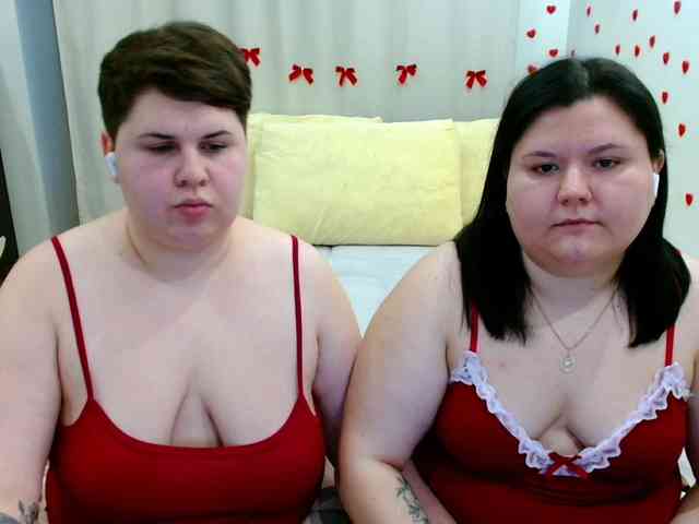 BeckyAndEllen webcam