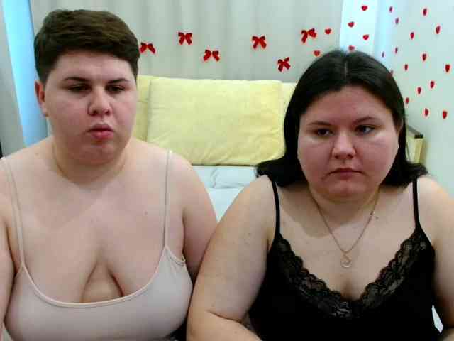 BeckyAndEllen webcam