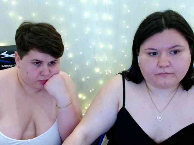 BeckyAndEllen webcam