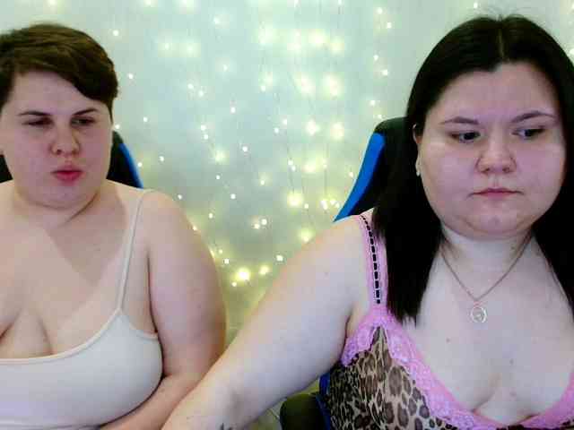 BeckyAndEllen webcam