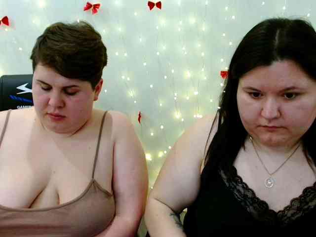 BeckyAndEllen webcam