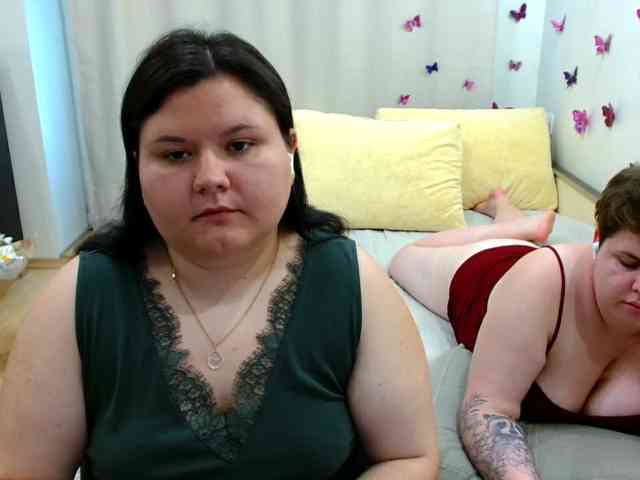 BeckyAndEllen webcam