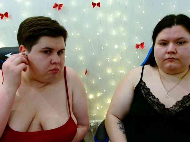 BeckyAndEllen webcam