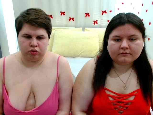 BeckyAndEllen webcam