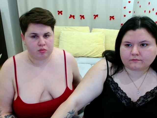 BeckyAndEllen webcam