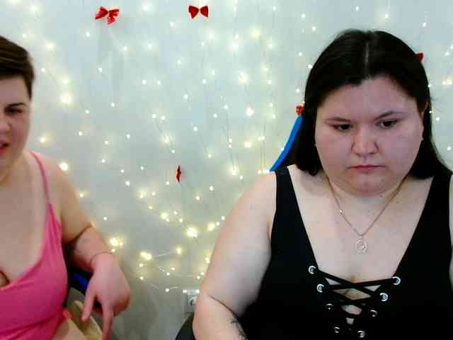 BeckyAndEllen webcam