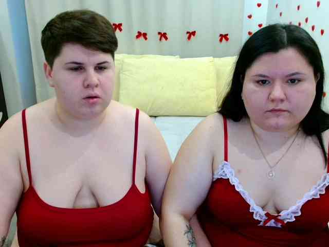 BeckyAndEllen webcam