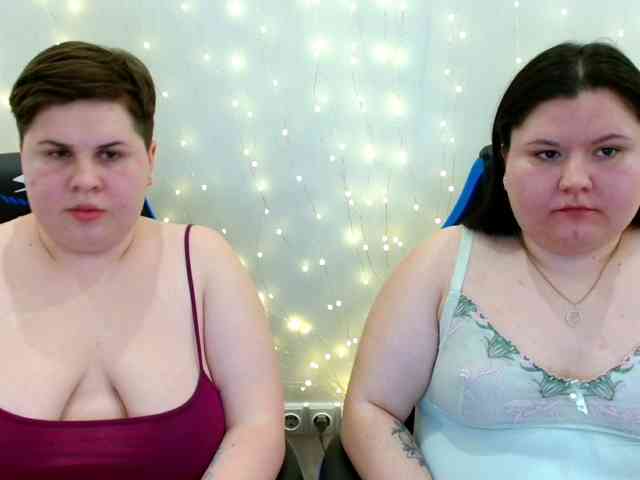 BeckyAndEllen webcam