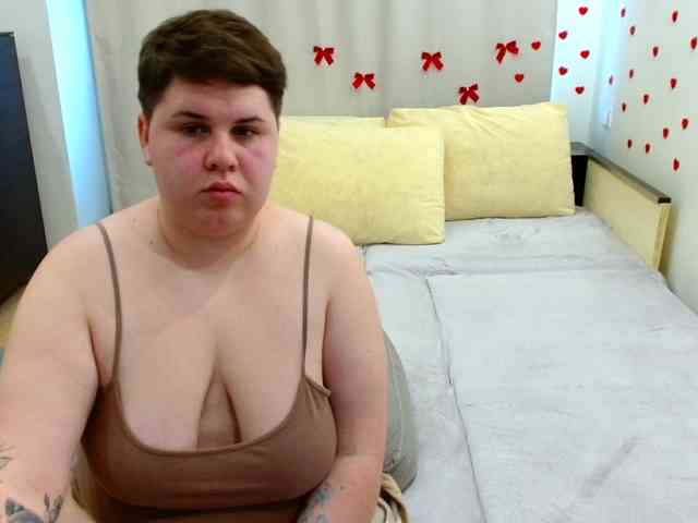 BeckyAndEllen webcam