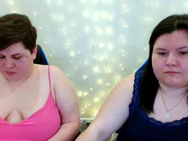 BeckyAndEllen webcam